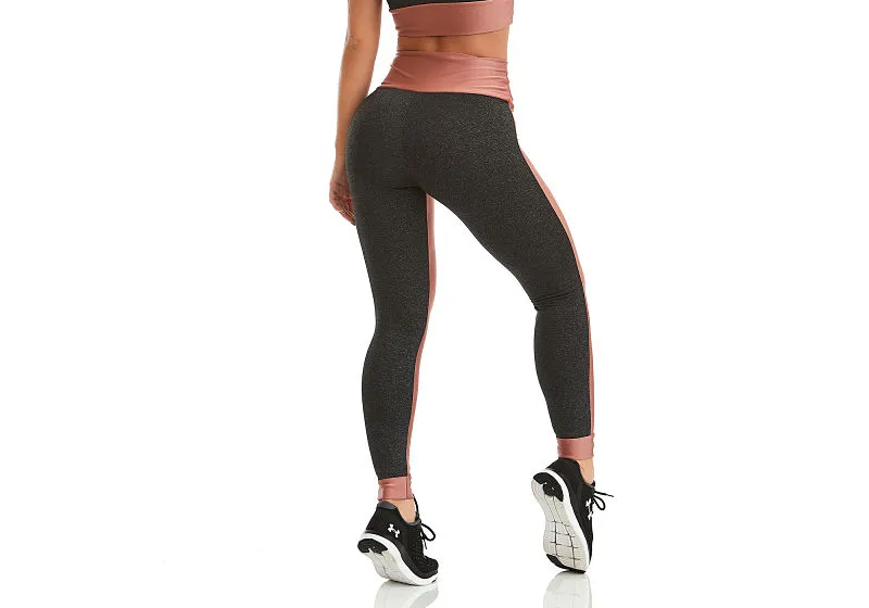 Tecido Suplex Mescla Legging mescla em tecido Suplex, com recortes laterais rosé que valorizam o corpo